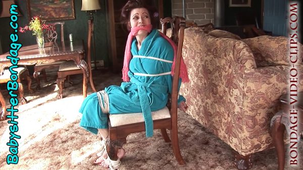 Mom Natasha Flade Chairtied in Curlers & Robe for Game, then a Real Robber Gags Her! (FULL HD - 8 min)